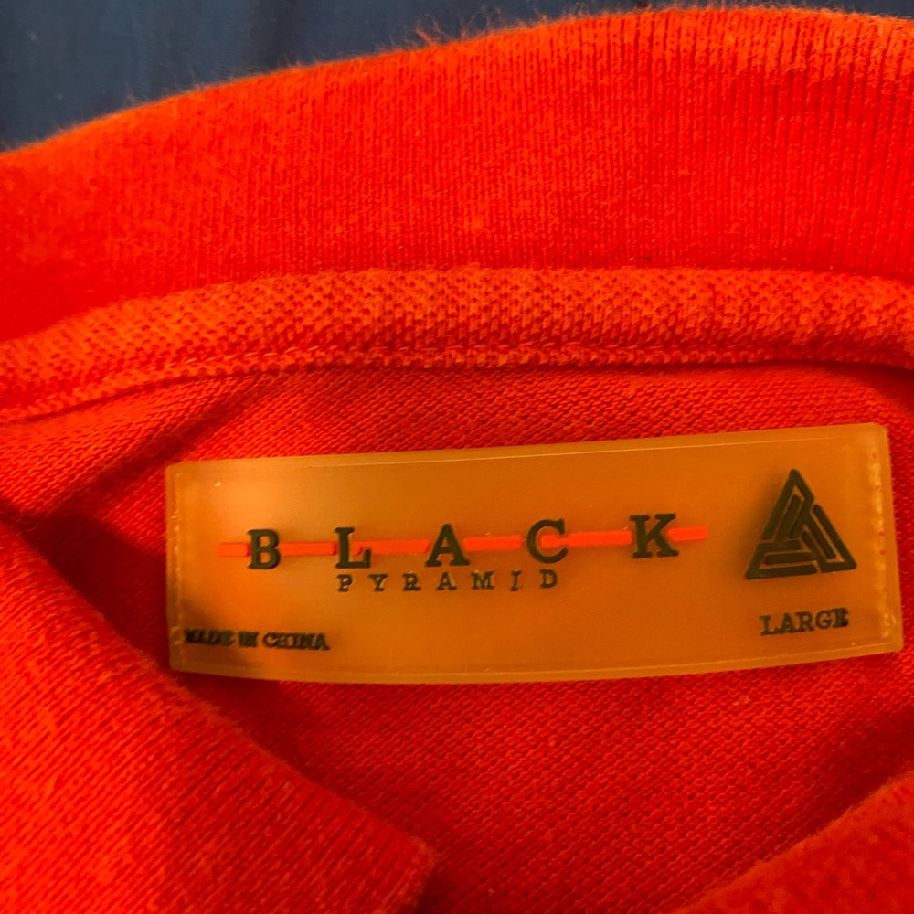 Black Pyramid shirt - Picture 4 of 4